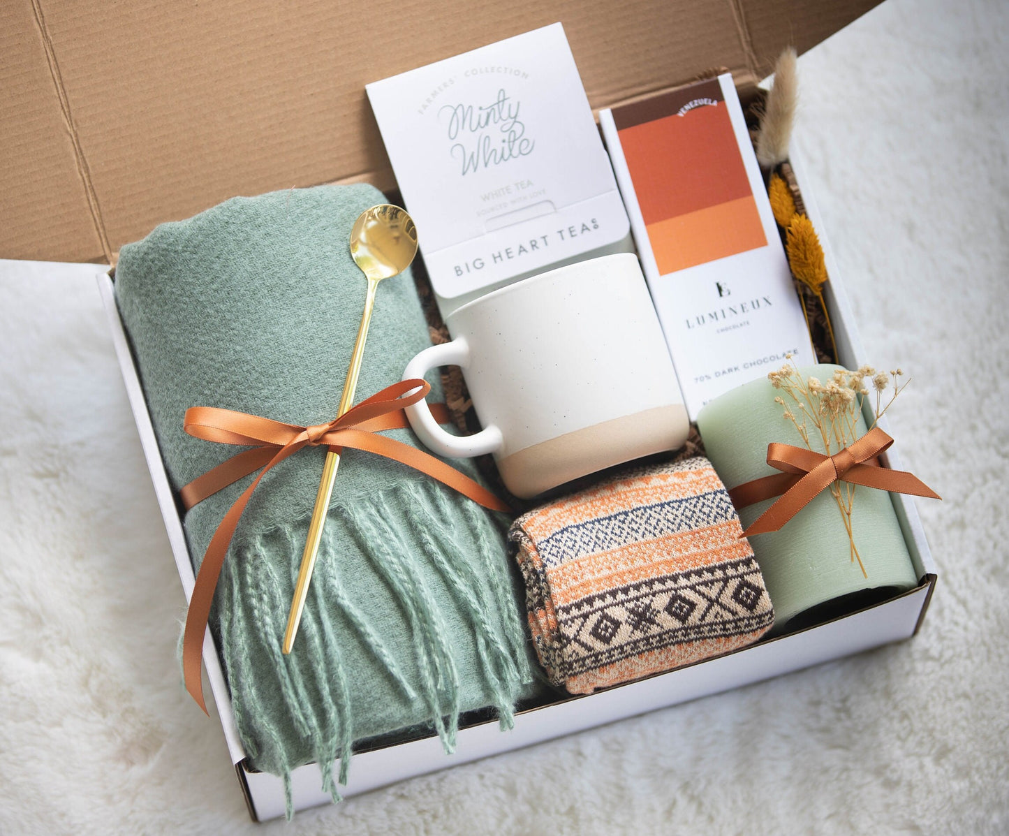 Hygge gift with blanket Cozy Fall Gift Comforting Gift Package Sympathy Gift Basket Thinking of you gift Sending Hugs Gift for Mom